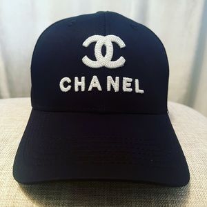 Black and White womans hat